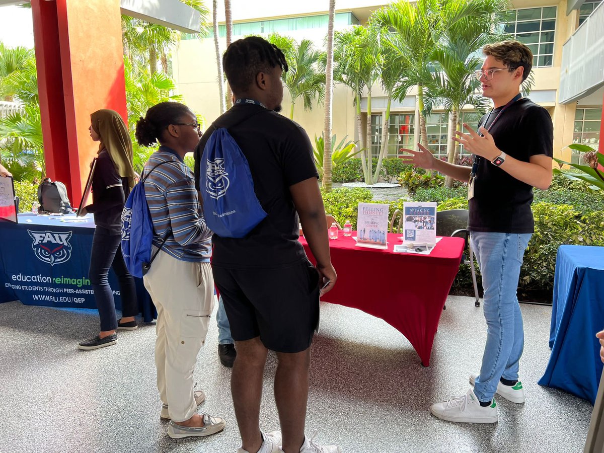 FAUspeaks's tweet photo. The Speaking Center consultants (and fellow CTL tutors) were ready for their mission bright and early on a dreary Saturday morning! Bringing their own positive energy to Explore FAU!  #fau #fauboca #explorefau #fauspeaks #fauscms #fauctl https://t.co/MWjbYRzvEt