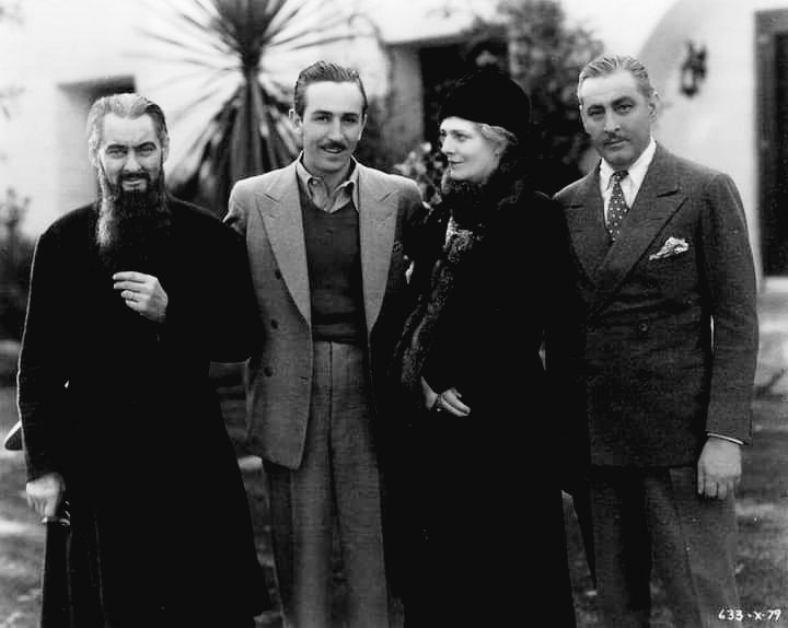 On the set of Rasputin and the Empress. 1932.
#LionelBarrymore #WaltDisney #EthelBarrymore #JohnBarrymore