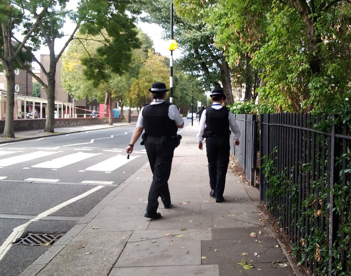 Stepney Green Safer Neighbourhood Team (@mpsstepneygreen) on Twitter photo Busy time on the Ward doing Anti Social Behaviour patrols in known hotspot locations, issuing a few ASB Warnings and doing some joint patrols/ arresting individuals with colleagues in neighbouring wards. <a href="/MPSTowerHam/">Tower Hamlets Police</a> Busy time on the Ward doing Anti Social Behaviour patrols in known hotspot locations, issuing a few ASB Warnings and doing some joint patrols/ arresting individuals with colleagues in neighbouring wards. <a href="/MPSTowerHam/">Tower Hamlets Police</a>