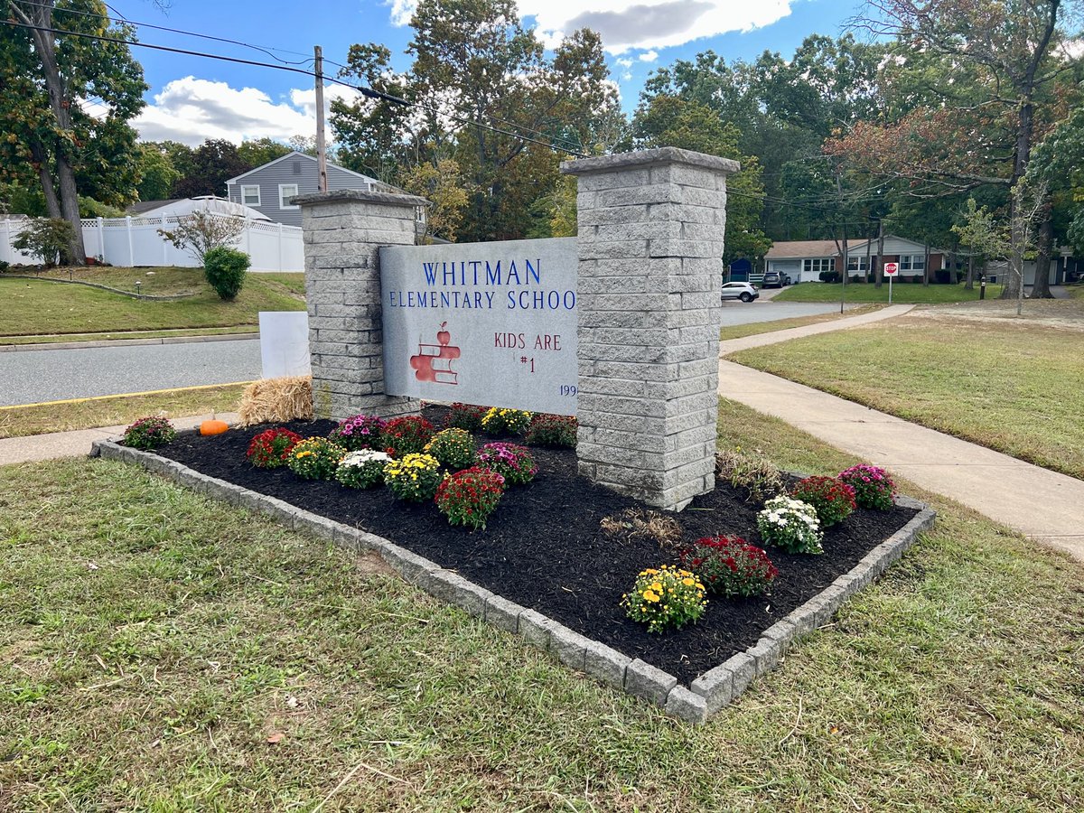 Principal Anderson tweet media