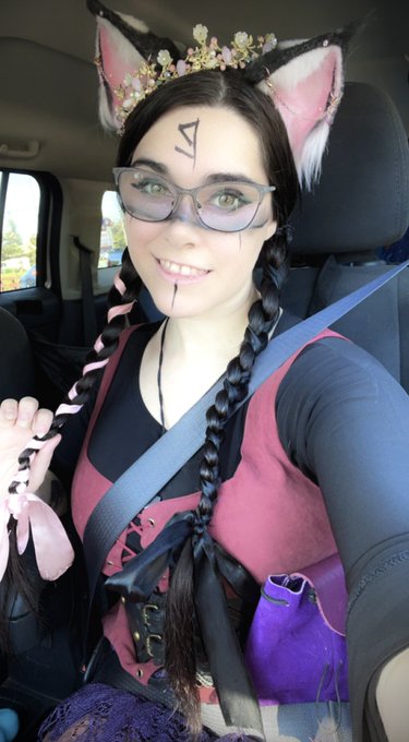 Ren faire birthday party, let&rsquo;s goooo! https://t.co/aUqcwBqqQT<a href="/tag/ff"class="tags"><span>#ff</span></a>