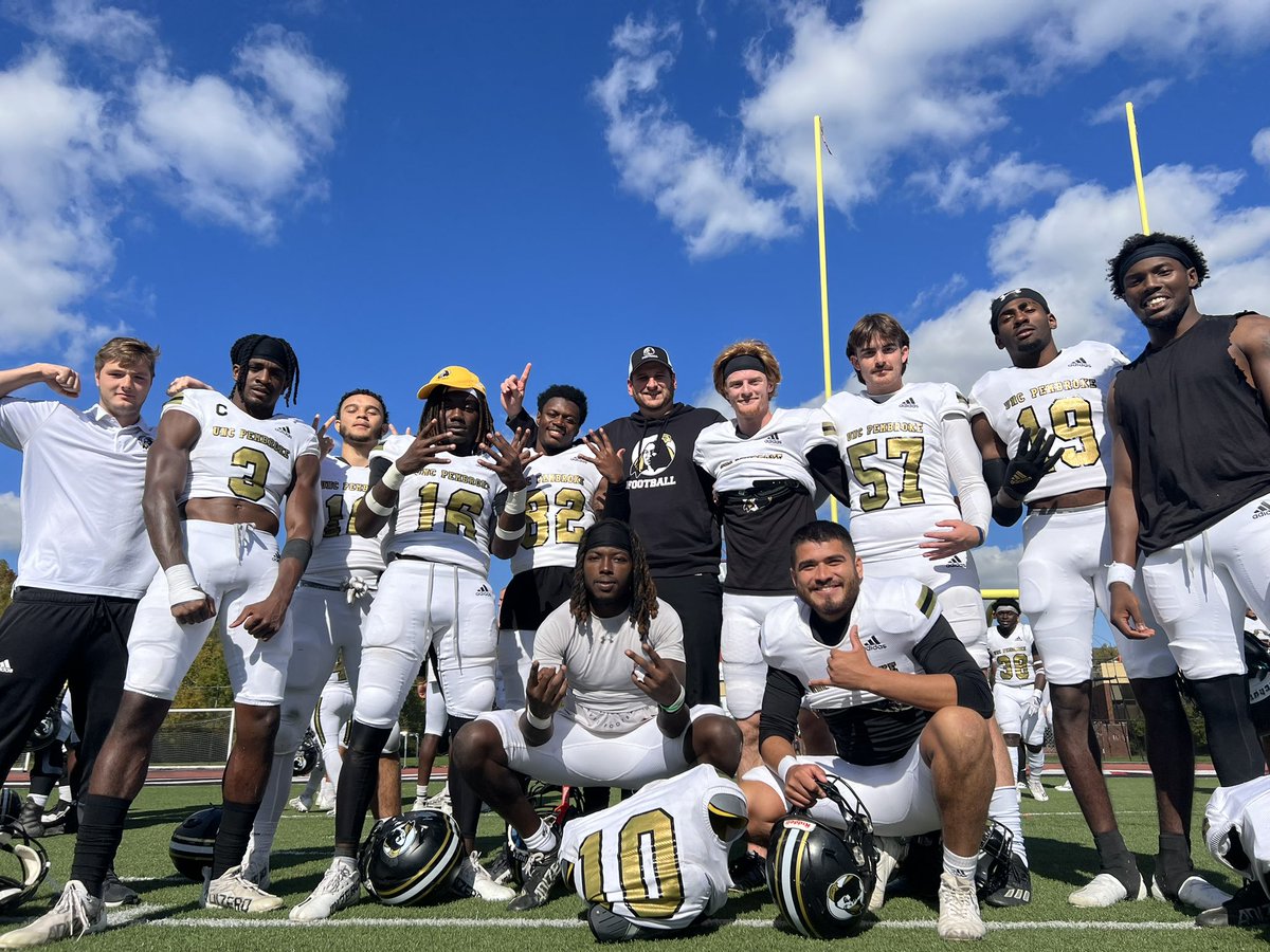 Coach_RWalker's tweet photo. Winning on the road feels so good! Business trip ✅. @UNCP_Football #SlydeOuts #BombSquad https://t.co/bEgP9fImHx