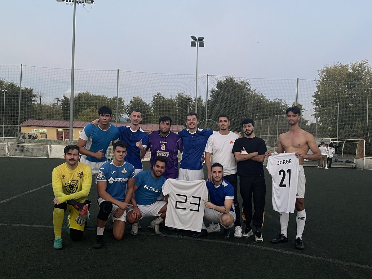 VCThunder_'s tweet photo. 6-3

Esta victoria va por ti @Sera_fm https://t.co/rERzkpugvo