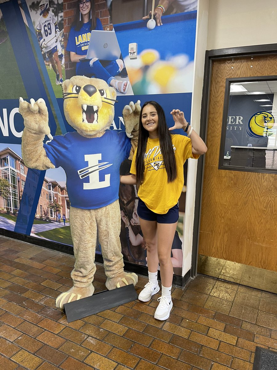 Had a great visit today <a href="/LanderSoftball/">Lander Softball</a>. Thank you <a href="/Maddie_Evans7/">Maddie Evans Gibbs</a> and Coach Crawford for inviting me out today!!@SoForcePremLong <a href="/JDLadyJackets/">Jeff Davis Yellow Jacket Softball</a>