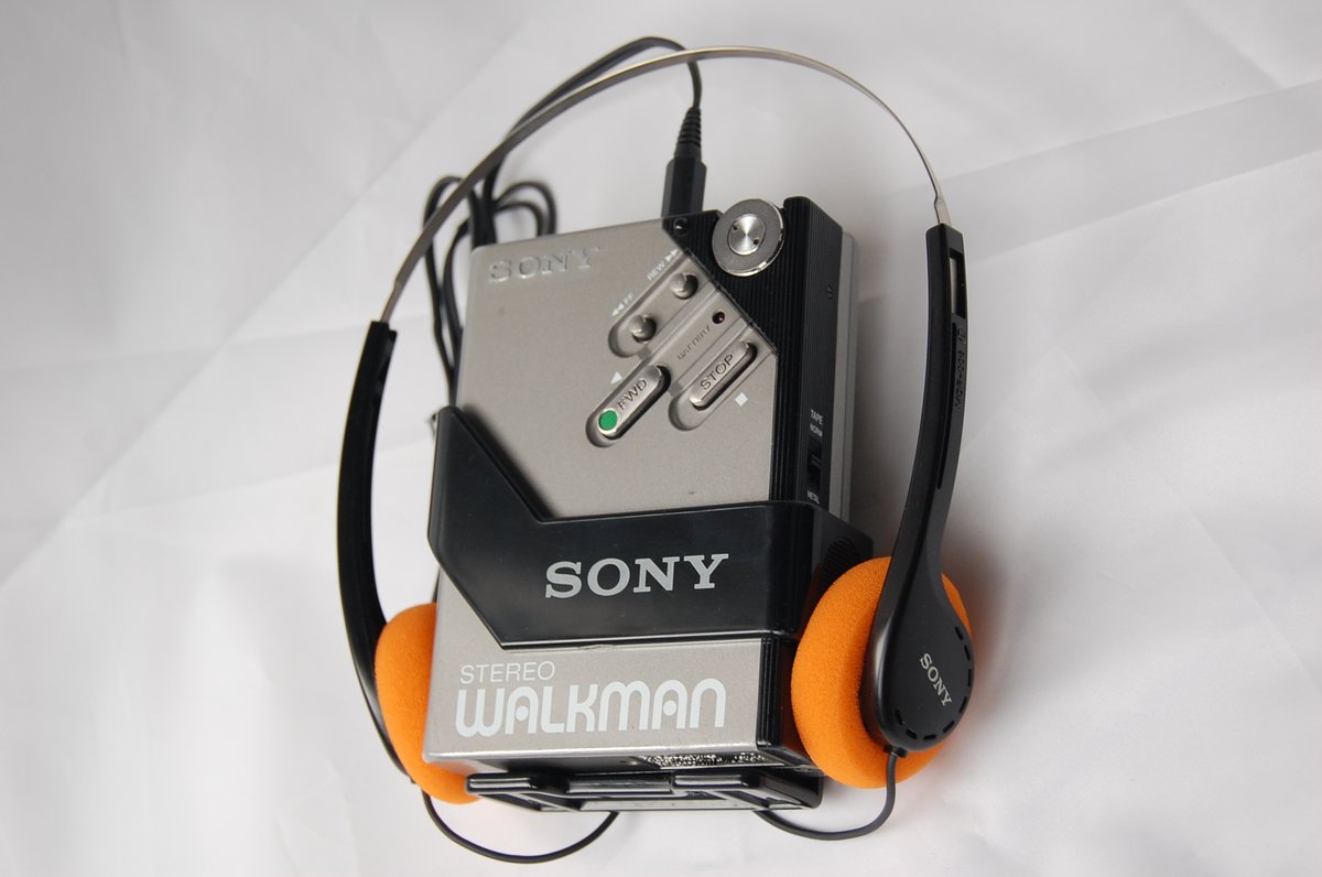 小５の家庭訪問でお前はギフテッドだと言われても、学年最下位の凸凹学力？日本の義務教育にはギフテッドの特別扱いは無かったので、先生が道しるべ的な授業を終わった後に日本一になる方法を伝授してくれました。それ世界一にも通用すると小卒時に暴露。２年間ギフテッド教育を受け中２で覚醒していた