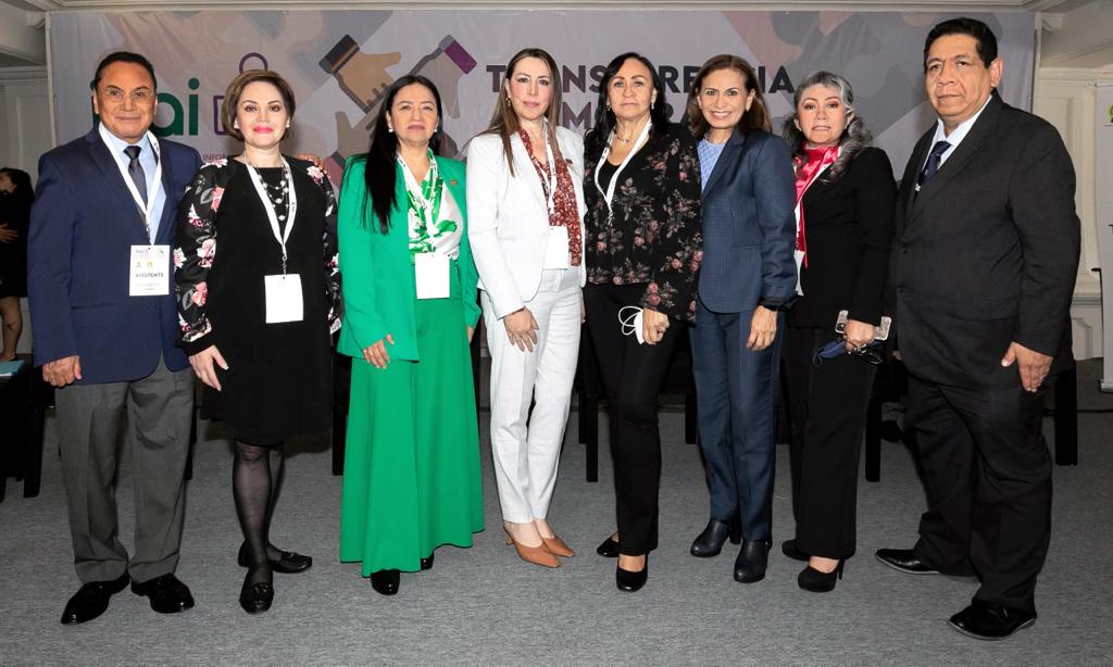 #SNTEconMéxico 👩‍🏫🇲🇽👨‍🏫

🟧 El #SNTE 📚 se consolida como un Sindicato democrático y transparente, reconocido por <a href="/INAImexico/">INAI</a>  🟧 #Foro “Transparencia y Democracia Sindical” 🟧 #Democracia y #Transparencia fortalecen la representación sindical.

Nota 👉 bit.ly/3T89VCM