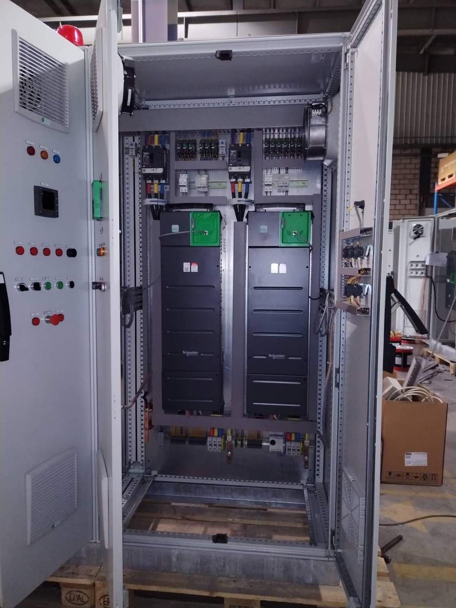 Selconss's tweet photo. Control panel https://t.co/QWl4wx0L4Q