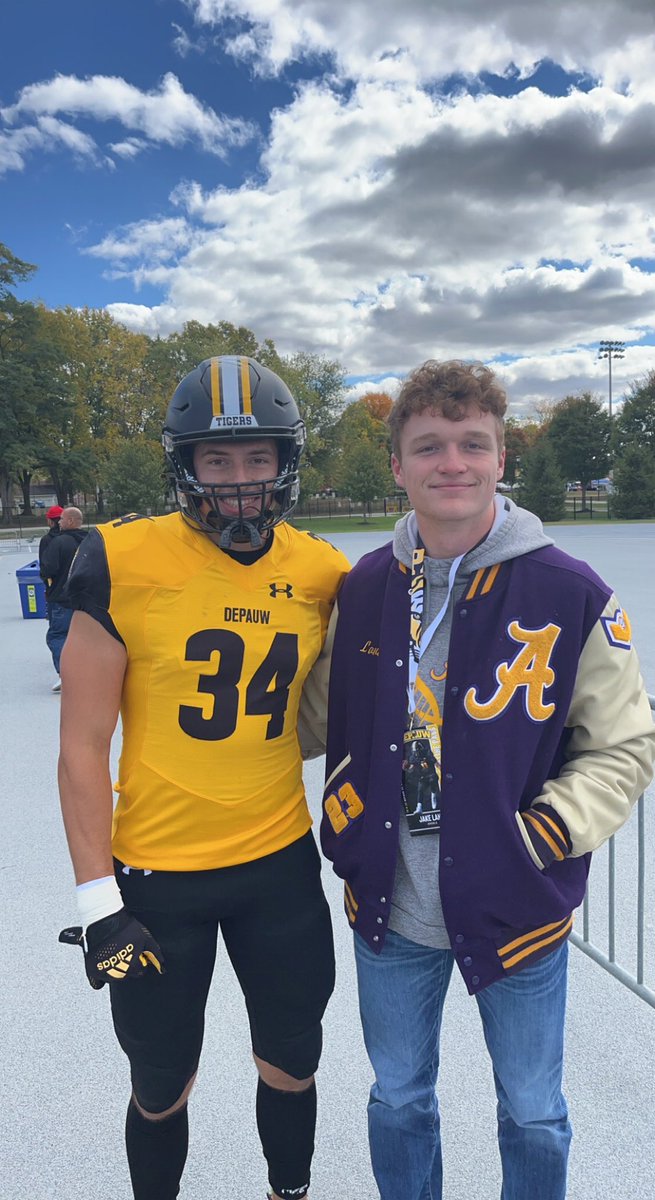JakeLand07's tweet photo. It was good seeing @Gage_king1 again on my visit to Depauw! Had a great time, Go Tigers! https://t.co/SuqaM35ROG