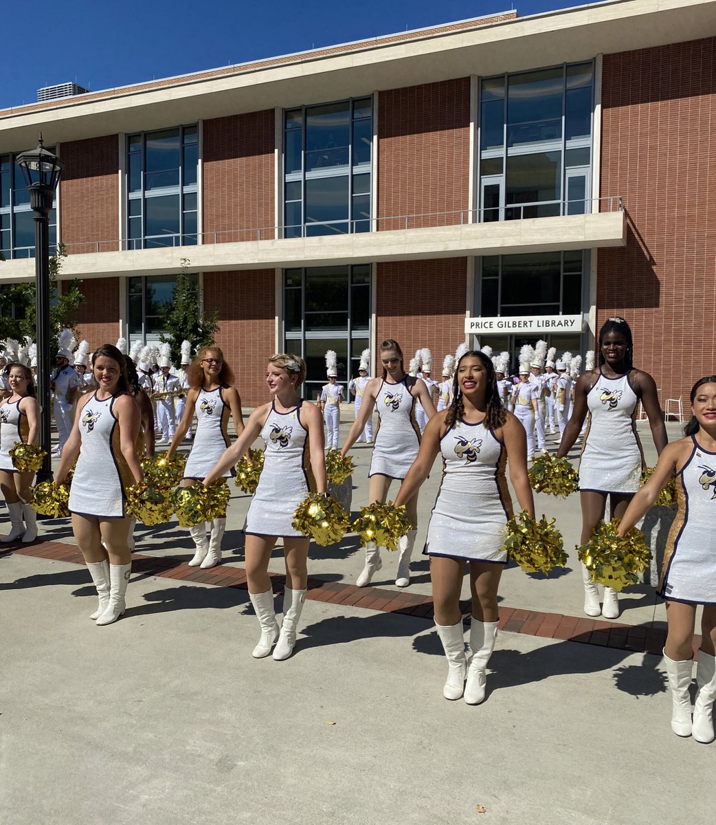 gtalumni's tweet photo. Who’s excited to cheer on the Jackets? 🤩 #Homecoming2022 #gojackets https://t.co/CQfMNuyRTj