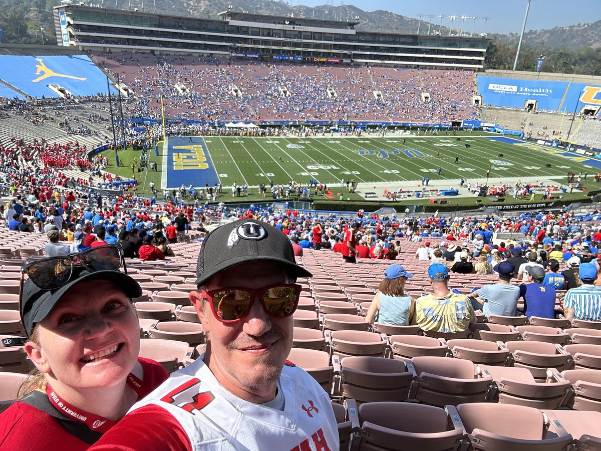 LifeTimeUte's tweet image. Skipping out on the man cave with @caraleones54. Had to make the drive down to @Utah_Football in person. #GoUtes