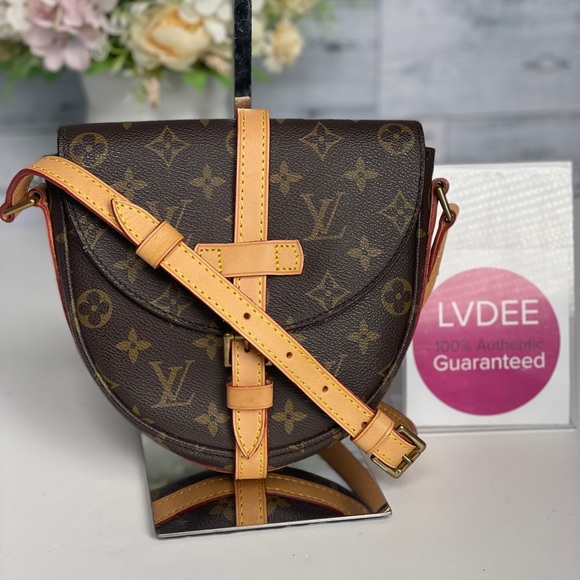 sabrinagafken's tweet photo. So good I had to share! Check out all the items I'm loving on @Poshmarkapp from @RecommerceAZ #poshmark #fashion #style #shopmycloset #louisvuitton #hugoboss #escada: https://t.co/VeF4akSceP https://t.co/F64OW3p3hb
