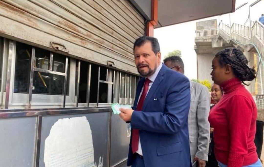 በኢትዮጵያ የሜክሲኮ አምባሳደር በአዲስ አበባ በሀገራቸው ስም Mexico በተሰየመው የባቡር ጣቢያ ፌርማታ  ተገኝተው ጎብኝተው ትኬትም ቆርጠው ተሳፍረዋል።