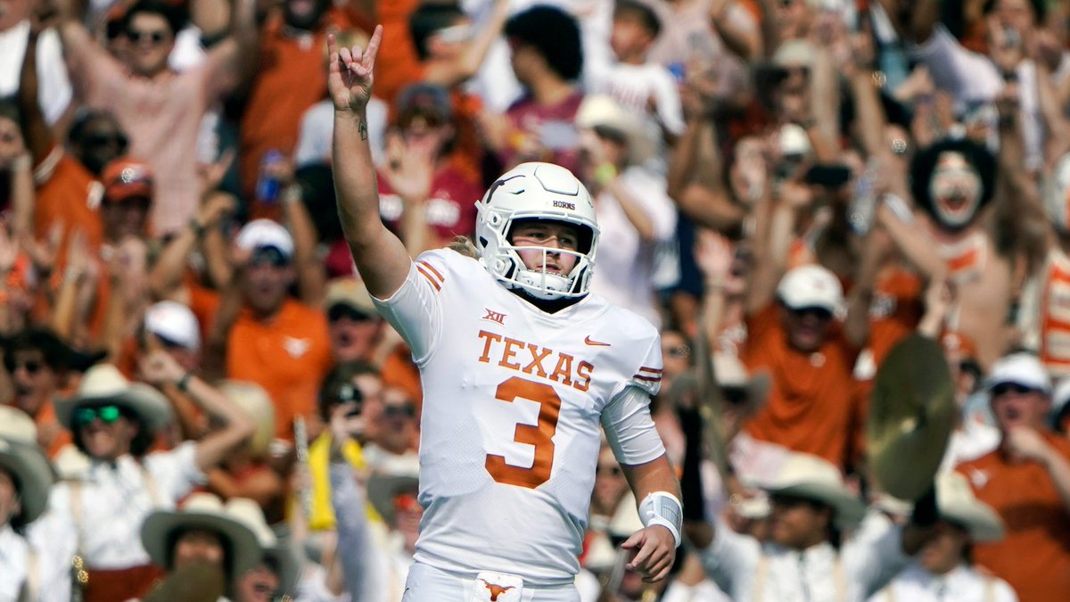 SLCAthletics's tweet photo. In his first Red River Rivalry start Quinn Ewers threw for four touchdowns in a 49-0 shutout over Oklahoma. Former Dragon QB shines in Golden Hat game. @QuinnEwers #SLC4Life.
Credit:AP Photo https://t.co/xsay6IOk7d