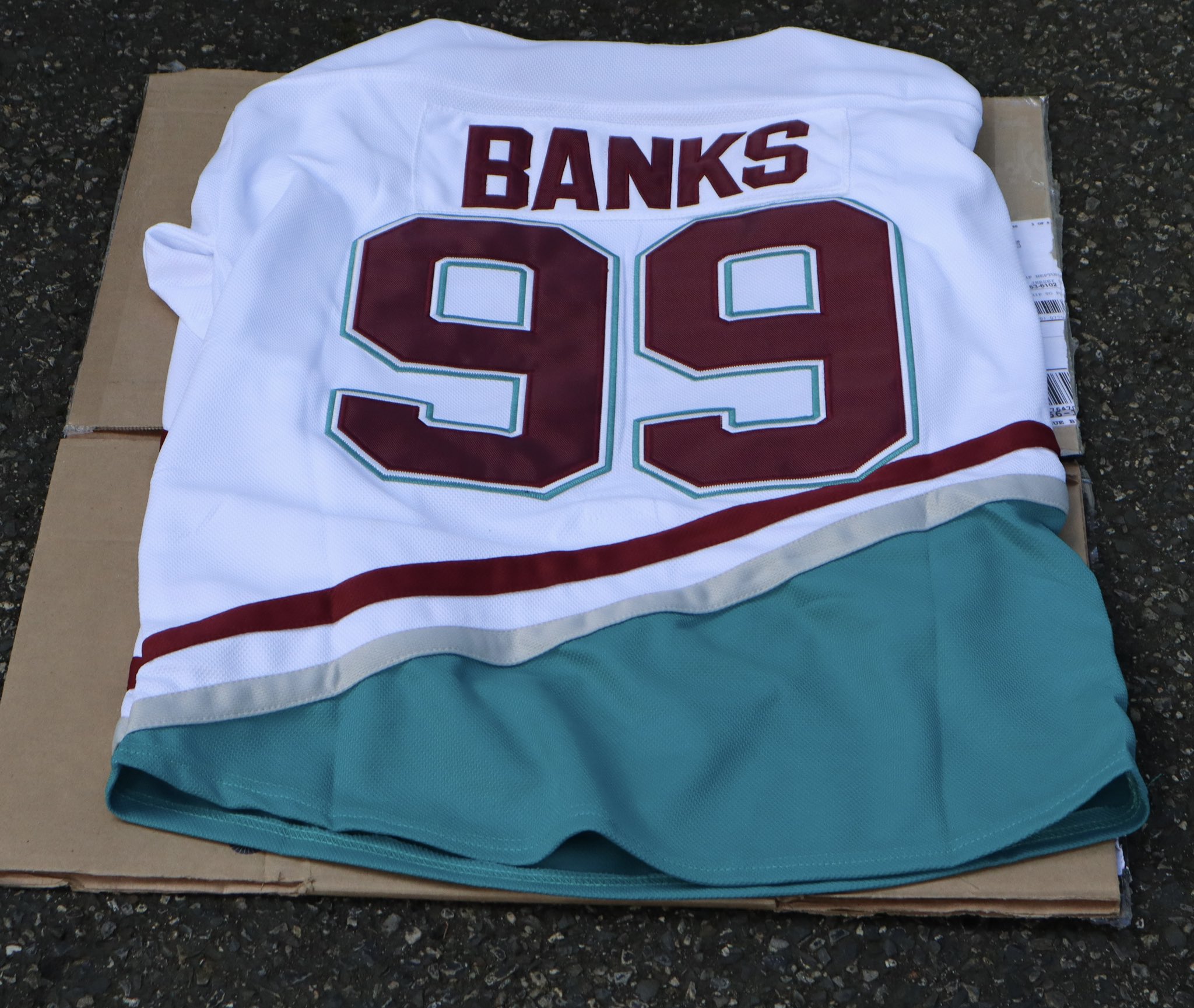 Mighty Ducks: Banks 99 Hockey Jersey (2 Colors) XX-Large / White