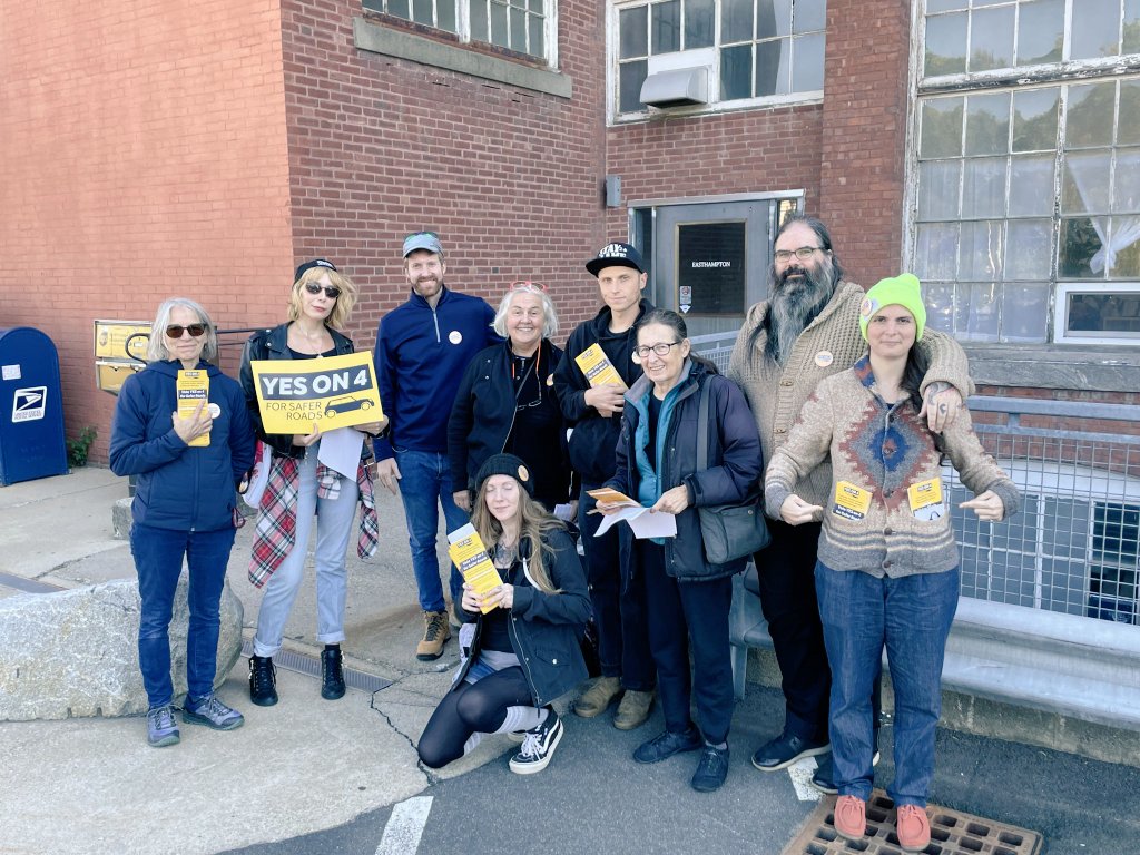Pittsfield team for #Yeson4 is hitting the streets today! <a href="/yesonfourma/">Yes for Safer Roads 🚗</a>