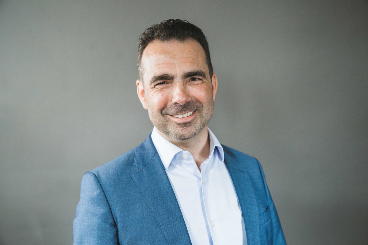 hetpro_ch's tweet photo. Écoutez Jean Decorvet, recteur de la HET-PRO, "Osons un cœur intelligent" pour une interview VIP sur Radio R.
https://t.co/cs2B3iSaGn
#hetpro #pasteur #recteur #theologie #christ #coeur https://t.co/IEX6imXFwY
