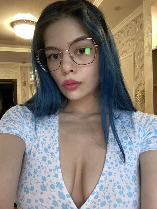 oh i've been working all day https://t.co/iNfXydnVrR<a href="/tag/%D0%BD%D0%BE%D0%B2%D1%8B%D0%B9%D0%B0%D0%B2%D0%B0%D1%82%D0%B0%D1%80"class="tags"><span>#новыйаватар</span></a>
