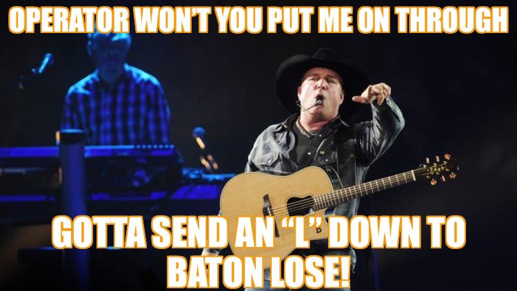 dirt_knox's tweet photo. #TENNvsLSU https://t.co/OCUK5X2pkS