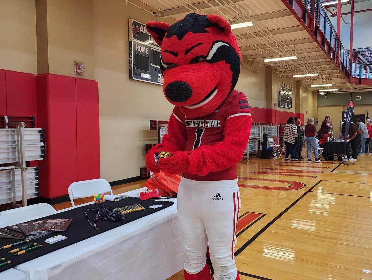 AStateCoA's tweet photo. We had a blast at todayโs Pack Preview event! Thanks to everyone who stopped by our table ~ we are so excited to welcome you all to the Red Wolf Pack! ๐บ๐ #WolvesUp #PackPreview #WelcometothePack https://t.co/2qZlFQeTo3