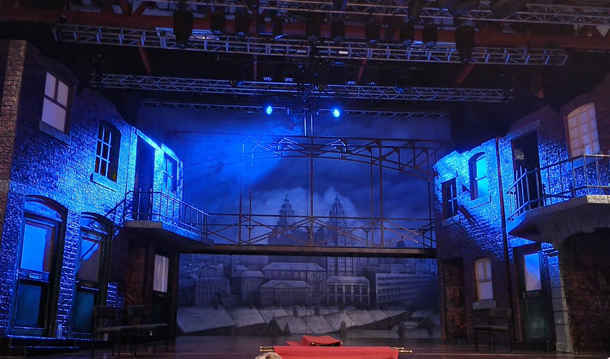 JustAliceLouise's tweet photo. 8 years ago I met @seany180 in Carlisle before a show of Blood Brothers. He bought me a programme and signed it. I still have it. And I am back. In the same venue. Watching him in the show I love for what I am told is the last tour. (Hopefully just for now!) Hoenstly I'm emosh! https://t.co/q2jkHH73kU