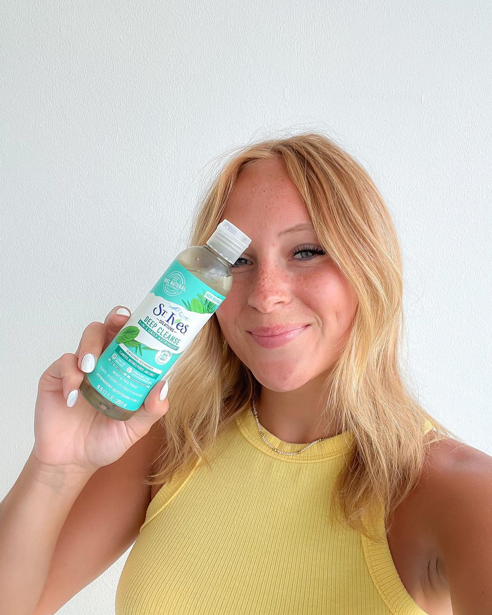 Influenster's tweet photo. Glow goals! ๐ Influenster members like Kalee love the illuminating and refreshing effects of the Deep Cleanse 3-in-1 Daily Astringent from @StIvesSkin.
Have you tried any St. Ives products? Share your favorites below! #regram #GlowYourOwnWay
https://t.co/0P4tmRH1MM https://t.co/pPSgUNa3cL