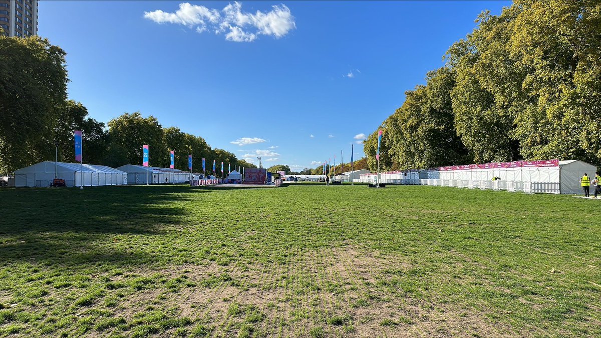 What a glorious sunny autumn afternoon in central london for the #royalparkshalf A first year event for Event Medical Consultancy providing strategic medical management.