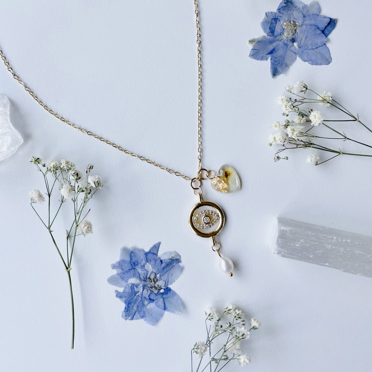 update is live 🤍🧿✨