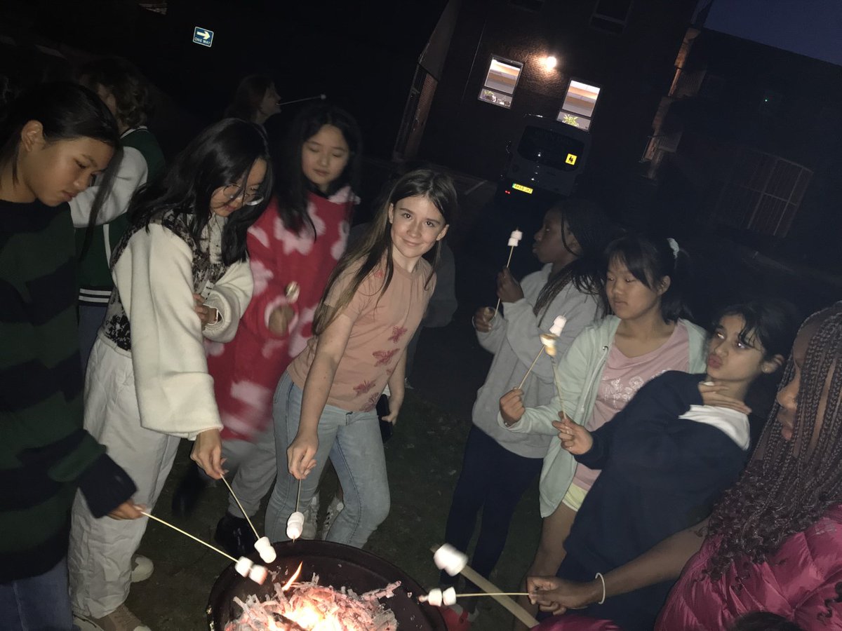 StSwithunsLeRoy's tweet photo. #Iloveboarding https://t.co/VafcJfJ6r8