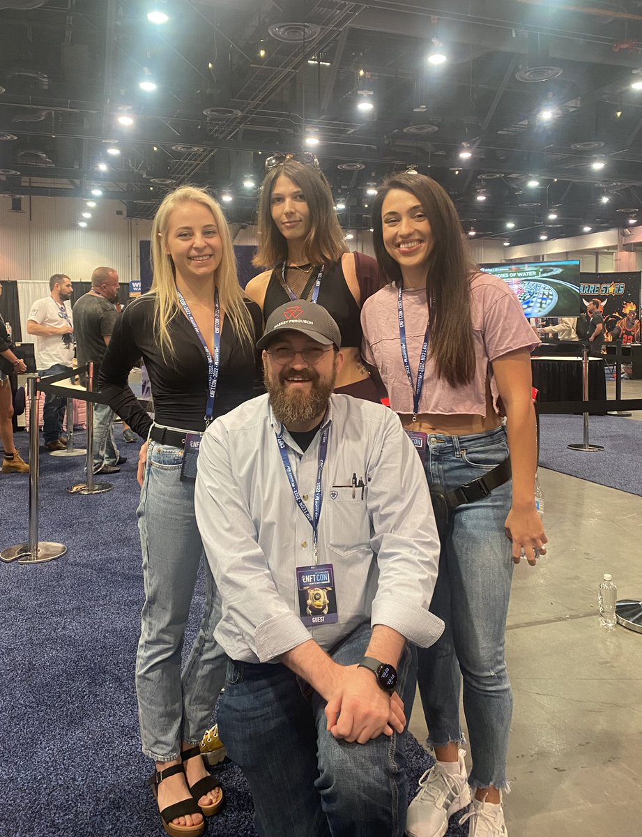 Charlie’s angels! 😇

<a href="/IOHK_Charles/">Charles Hoskinson</a> <a href="/FinleyNFT/">Finley La Pick</a> <a href="/thinkgrowcrypto/">Jami Safari</a> 

#Cardano 🔥