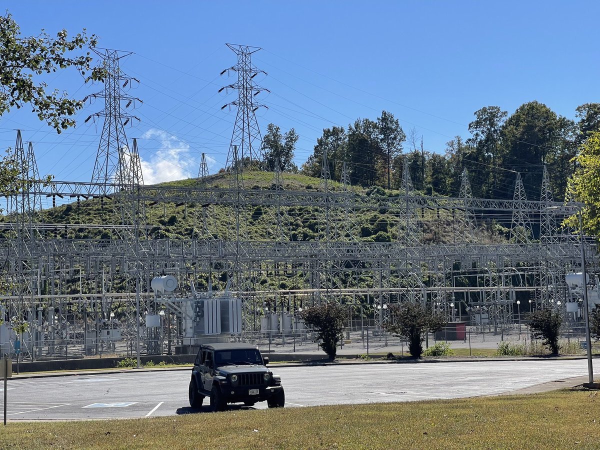 CynDiggity's tweet photo. Watts Bar Nuclear Power Station. #WattsBar #Tennessee #electricity #jeep #diggityjeep https://t.co/45TqE1DncW