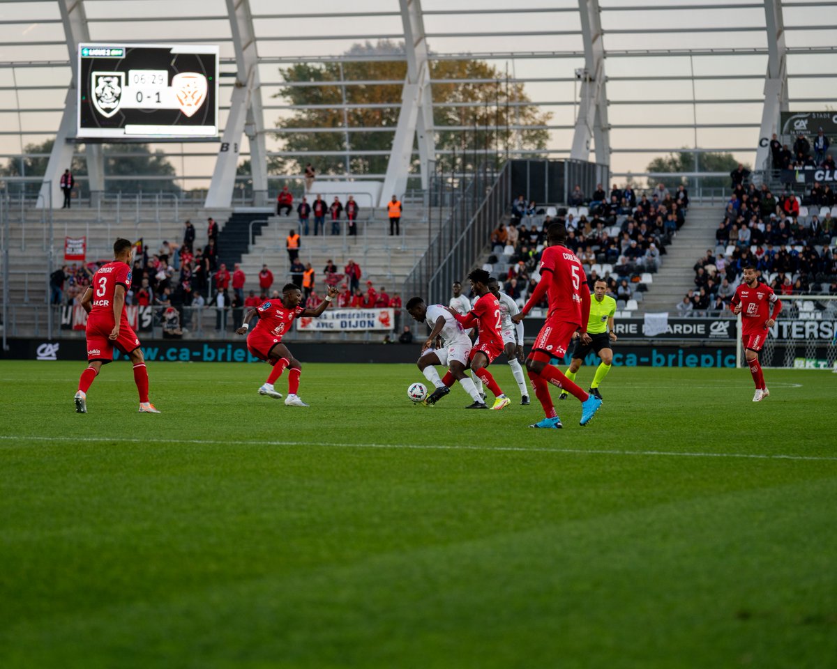 📸 Que d'émotions !!!!!!

#ASCDFCO 2️⃣-1️⃣
#FiersDetreAmienois⚪️⚫️