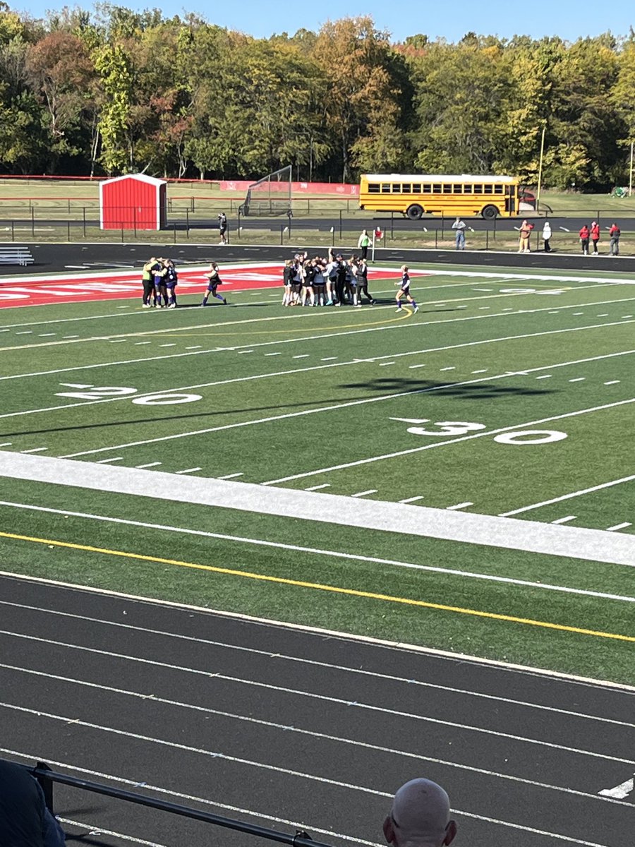 edwardss18's tweet photo. Western wins on penalty kicks. Sectional Champs! ⁦@INHoosierConf⁩ https://t.co/O21alLTzik