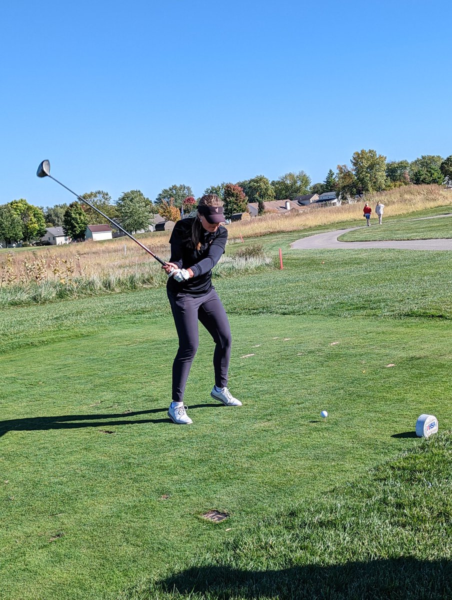HistoryCzar0's tweet photo. @bagogolf Kyra final hole at state. https://t.co/jHGJa4vGQY