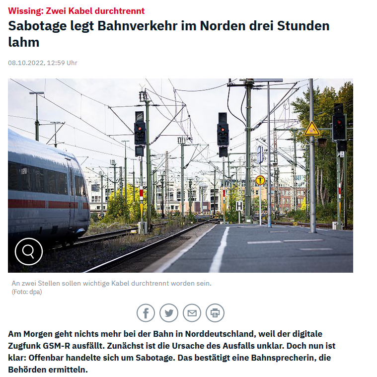 ganCheangal's tweet photo. Schon lustig irgendwie, dass das #Fernnetz der Bahn (nur in Nordeutschland!) ausgerechnet an dem Tag #sabotiert wird, an dem eine #Großdemonstratiohn in Berlin angekündigt war. Und das man anscheinend auch sehr genau wusste, wo man zu suchen hatte..🤔 https://t.co/h6oMIckLpK