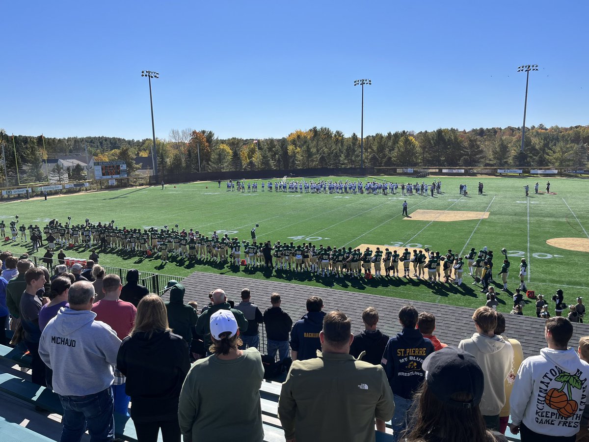 dannyryan444's tweet photo. Had an amazing game day visit @hussonfootball. Great to see a big win against their in state rival UNE and take home the Lobster Trap trophy. Honored to receive an official offer as well. @CoachClark_HU @_Coach_Hobbs @Coach_Cameron_ @QBCoachWhite @Coach_AjMc @HU_Coach_Soyini https://t.co/95Plyi1pir