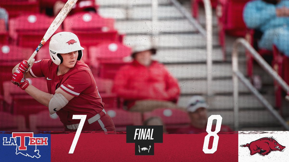 RazorbackSB's tweet photo. Hogs walk it off!  

@rylin_hedgecock lines one past 3rd to bring in @Raigan_Kramer https://t.co/nHFbulapGx