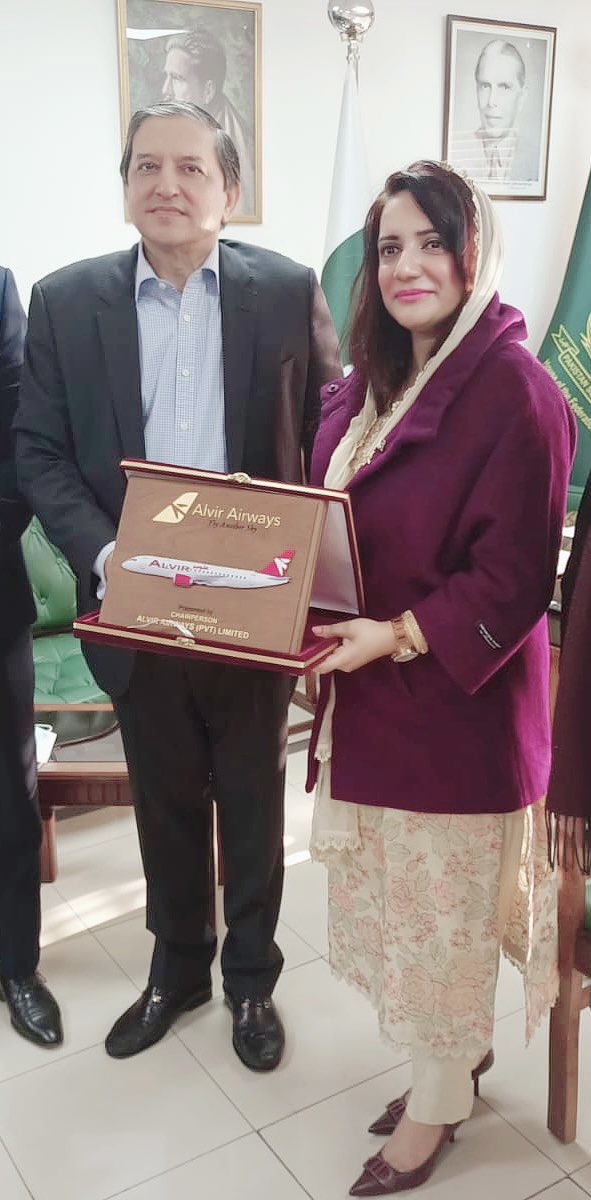 MianAbubakar229's tweet photo. Syeda Huma Batool is a Pakistani Hard worker businesswoman.She is the owner and chairperson of Alvir Airways,and the managing director of Vantage Laboratories. She is the first woman to own a Pakistan based scheduled airline
#Alvir #Airlines
@syedabatoolhuma
#کپتان_ہم_آرہے_ہیں https://t.co/N3aZoatmtP