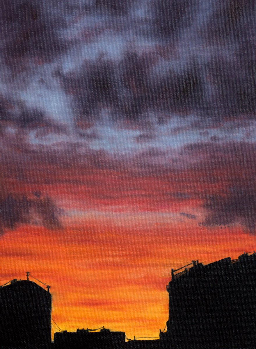 The last rays of the sun..

Friday
🎨0.15 $ETH 
🎨1/1

The last rays of the sun decorated those clouds with bright colors... A moment and the colors will fade, but will remain in your memory for a long time.

#SolovyovaArt