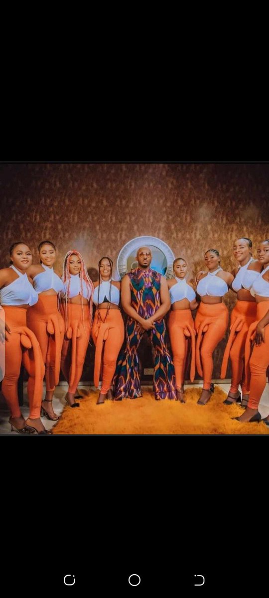 Pretty Mike zuwunike what are you trying to relate to this time around abi na d_ck kill mama😄😄 <a href="/DONJAZZY/">SUPREMOS 🤍🐘</a>