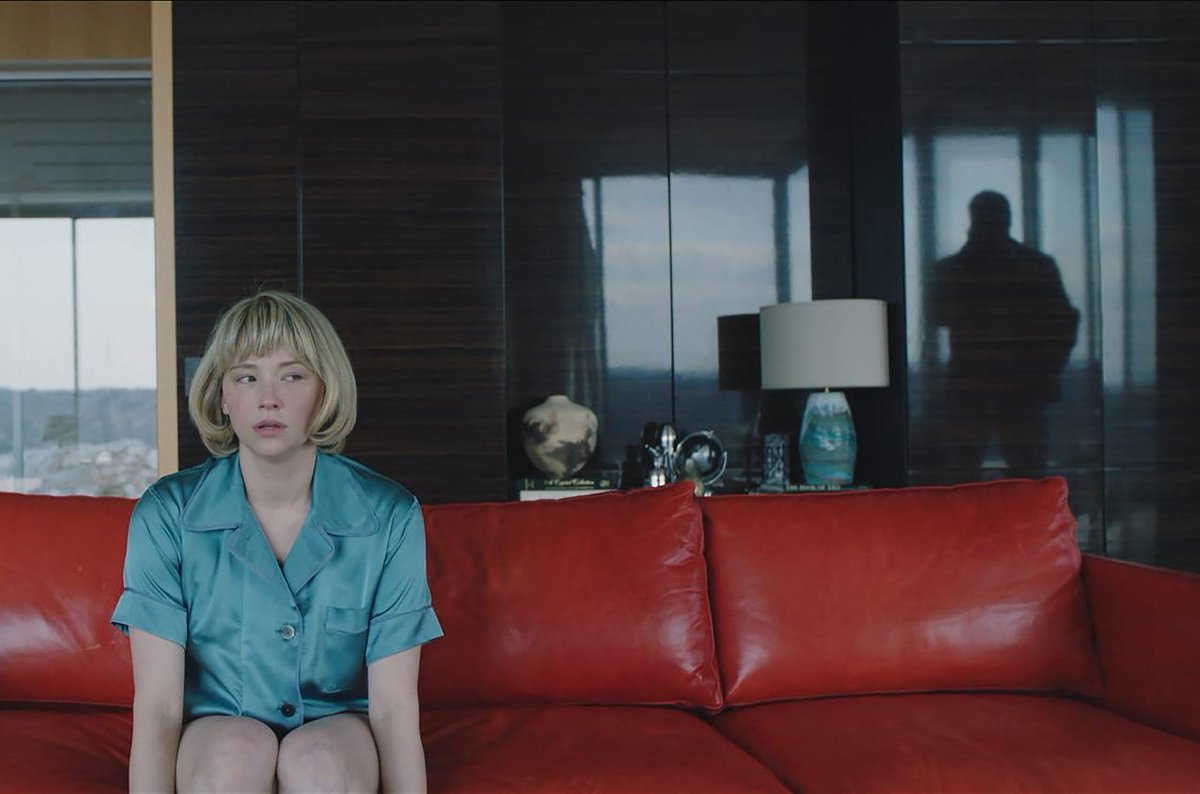 Sa 15.10. | 19:30 | Café Brennpunkt Innsbruck | Freier Eintritt
Gewohnte Gewalt im Domestic Thriller
#diskursiv: Männliche Machtspiele, brutale Bros und Patriarchen-Paranoia
Buchpräsentation mit Filmclips: diametrale.at

@contrapunktibk
#drehlirobnik #gewohntegewalt