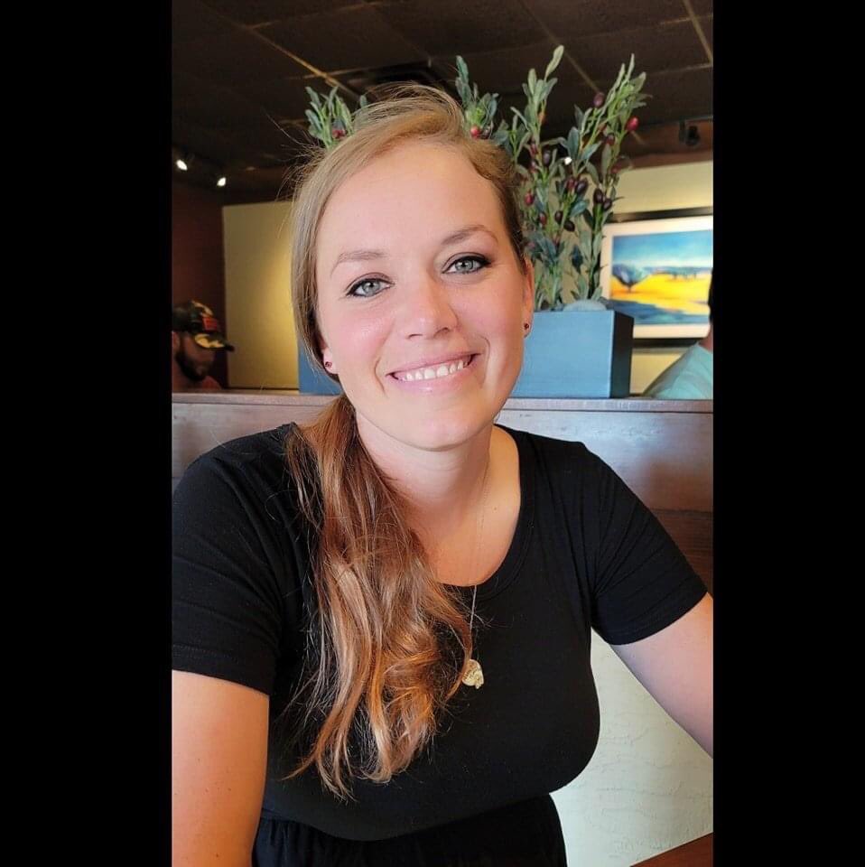 Betsy Ross, our Sure-Post Operation Professional for Newark UPS stops her job to handle other jobs and will walk away from her work to help someone else. Good spirited, kind, hard working person. Proud to have her in our work place! 💪🏻
Thank you Betsy, for your strong dedication!