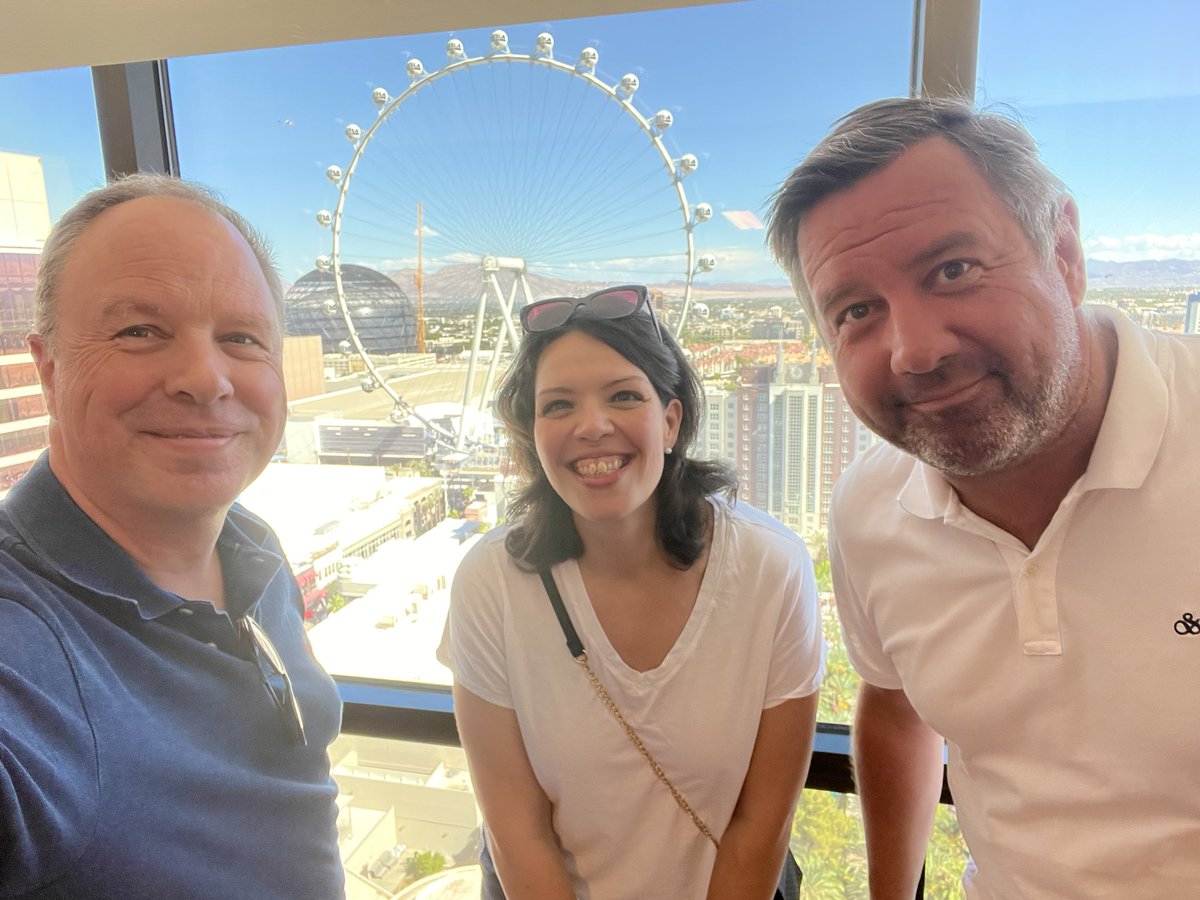 RuudWJanssen's tweet photo. Look who’s just arrived on team @EventDesignCol! Devon Pascha. #DESIGNtoCHANGE #EventCanvas #HORIZONSofCHANGE #IMEX22 https://t.co/uRYM63vTYx