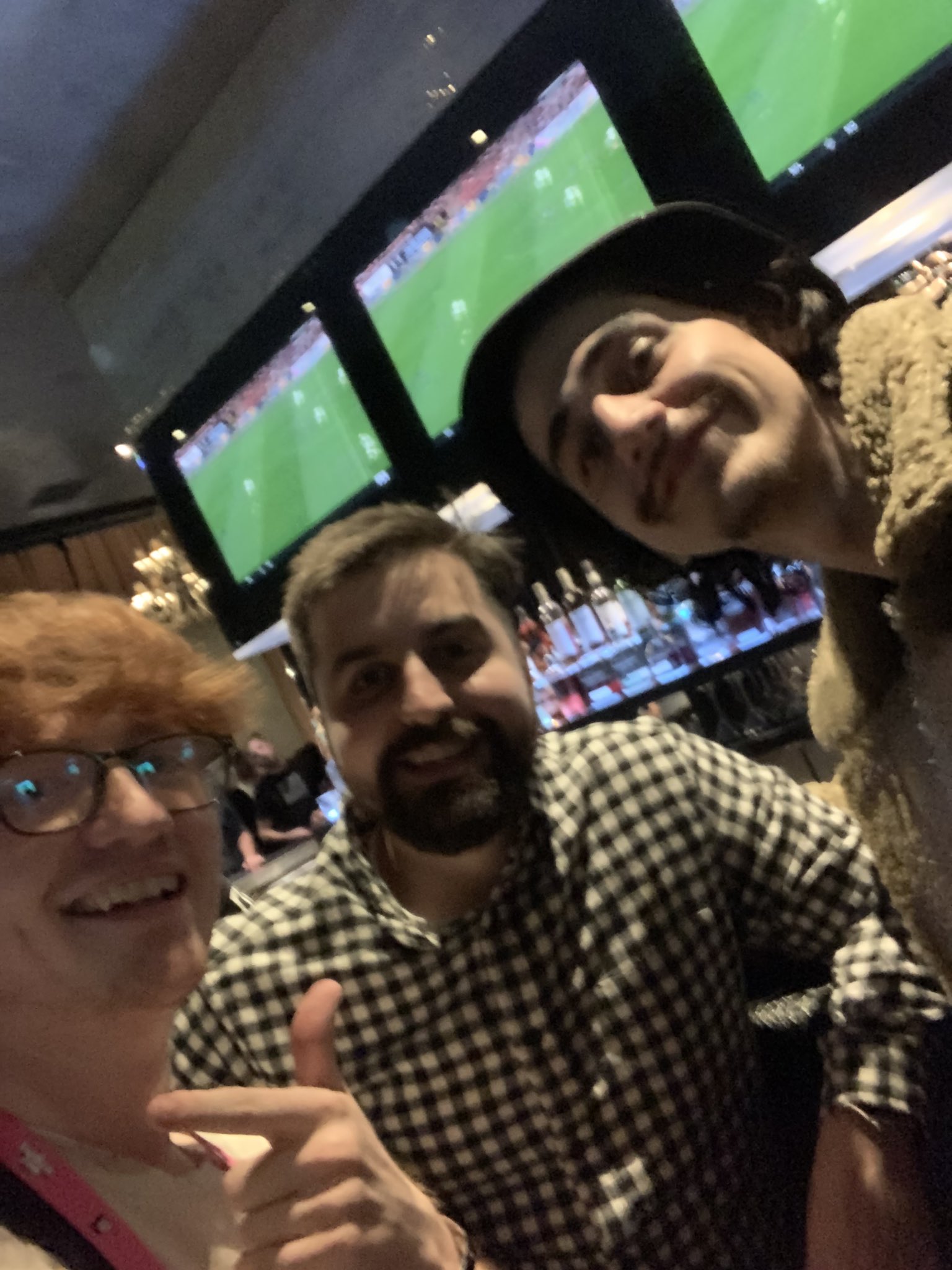 Jfourmes Twitchcon Us On Twitter Sheeeesh Look Who We Met Last Night