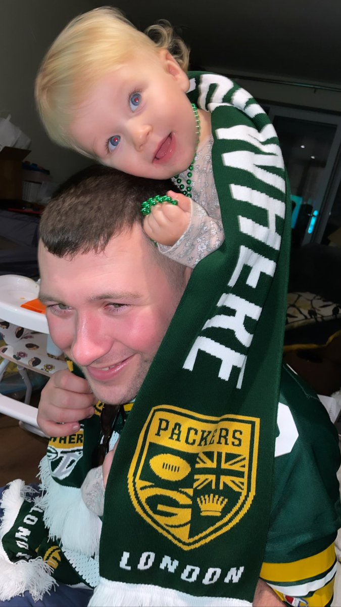 hello_candicex's tweet photo. What have you done to my child @Rob4481587 and @thattallgirlamy … https://t.co/ak0AQLJuRb