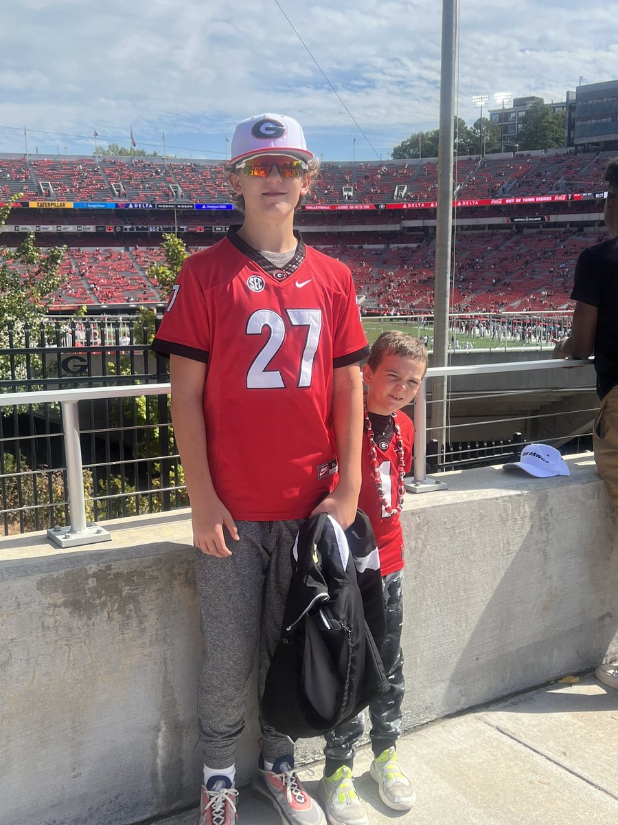 JDarBell's tweet photo. #GoDawgs https://t.co/Sm3qSWZwz8