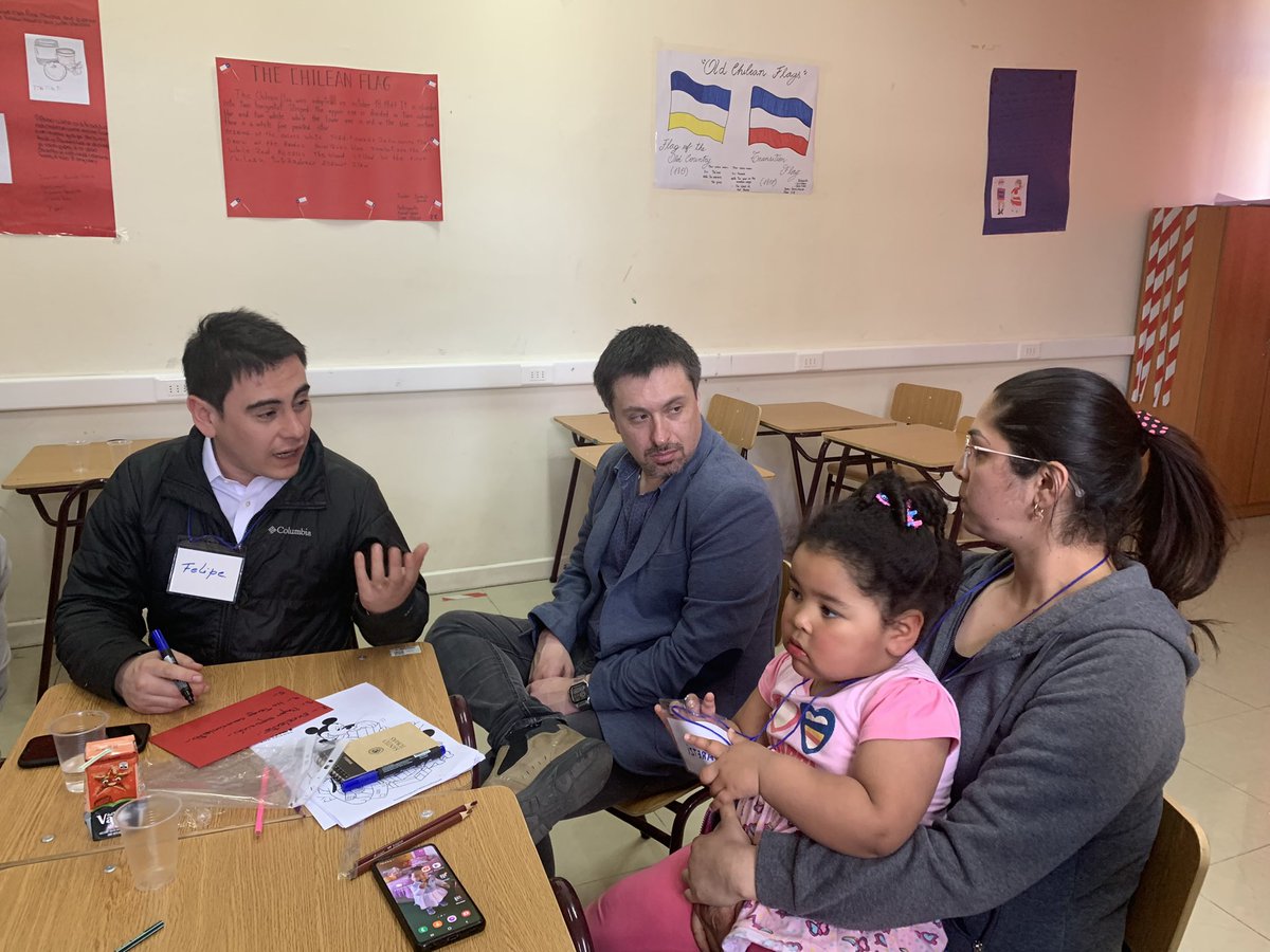 En esta actividad se encuentra presente el Seremi <a href="/MimicaDanilo/">Danilo Mimica Mansilla</a> y el Director de <a href="/FOSIS_Mag/">FOSIS Magallanes</a>, Felipe Jeria, quienes son parte de generar durante este año una estrategia para que en la comuna de Punta Arenas el programa beneficie a 200 nuevas familias 💪