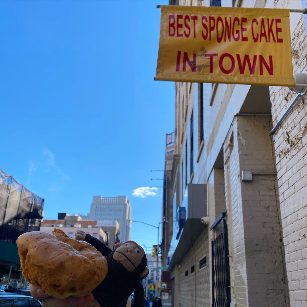 You know it!
.
.
.
#kamhingcoffeeshop #spongecake #pumpkinspicespongecake #pumpkinspice #hkspongecake #hkcupcake #紙包蛋糕  #ogchinatown #chinatowneats #supportchinatown #dineinchinatown #supportlocal #nyceats