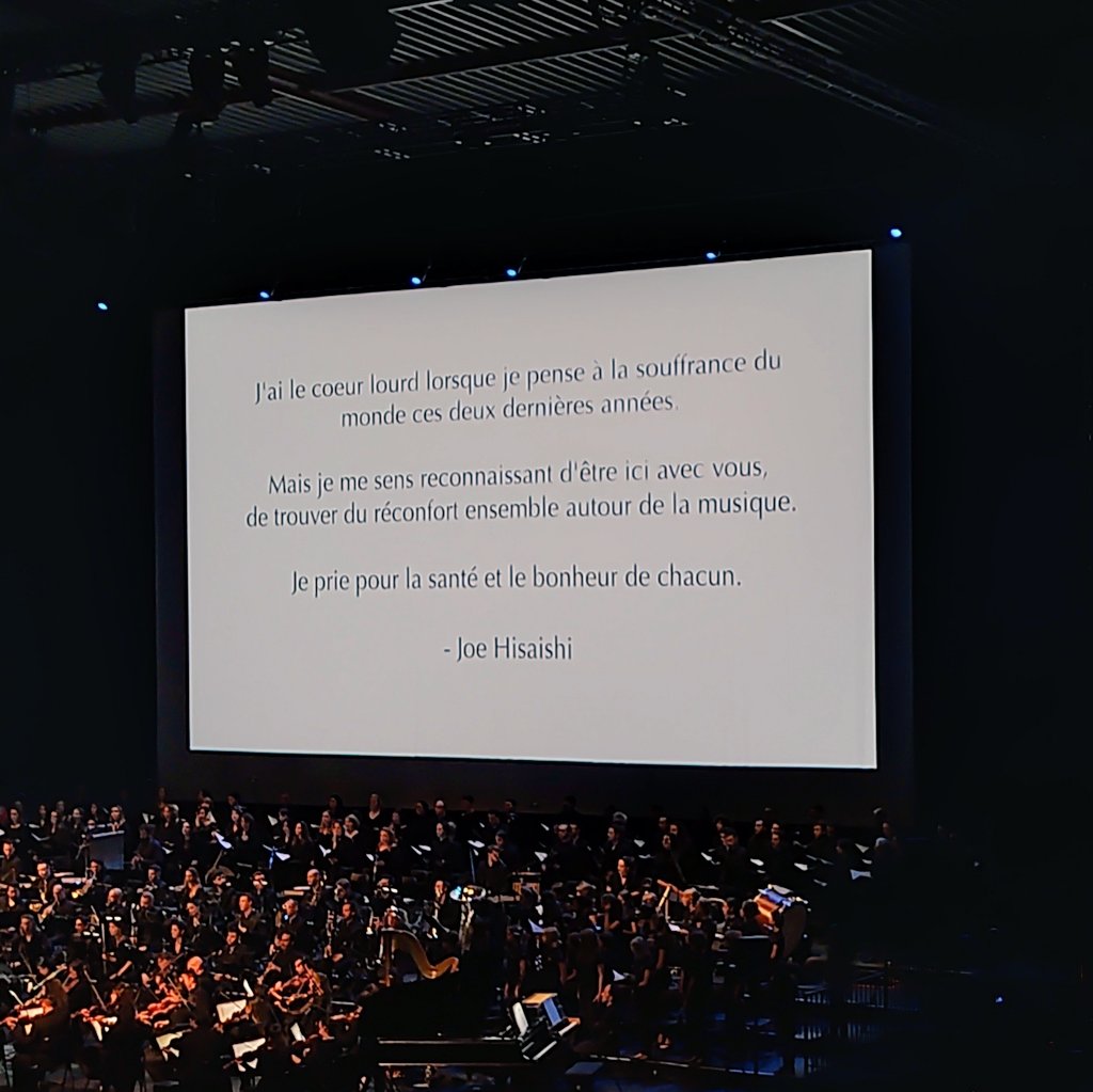 WhiteRockMiku's tweet photo. Joe Hisaishi qui nous partage ce message avant de jouer "Ashitaka and San" comme musique finale...

C'était très émouvant et difficile de retenir ses larmes 🥲

#Ghibli #JoeHisaishi https://t.co/UcHfAUR8Iu