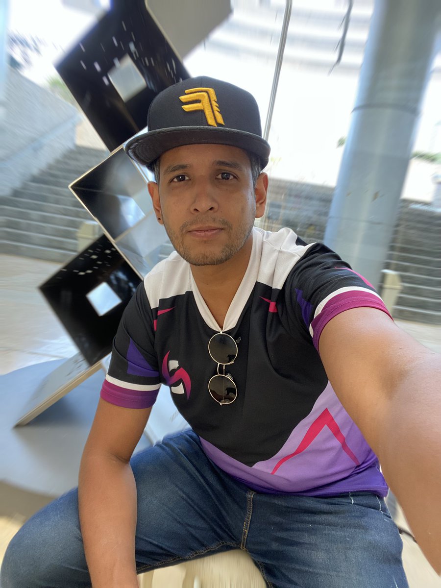 ChronosRX's tweet photo. Los videojuegos son una excelente ventana de oportunidad de recuperar nuestras a nuestras juventudes, de sana convivencia y sobre todo de formación en valores si se es buen orientado. @novagamingmich presente en este evento de #FreeFire en Michoacán. https://t.co/q8Y0tmMAV3