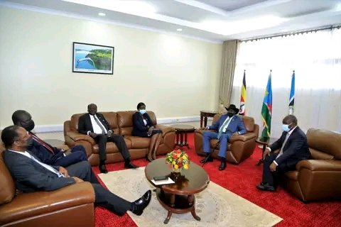 Mwesigy75537994's tweet photo. ๐บ๐ฌ#AT60
YESTERDAY #8th_9_2022 South Sudanese president Salva Kiir Mayardit also jetted into Uganda for today's 60th independence anniversary
#UgandaAt60
๐#mwesigyealexupdatesโ๏ธ https://t.co/ipzfLXdGMa